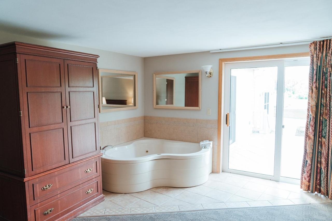 Skaneateles Suites Exteriör bild