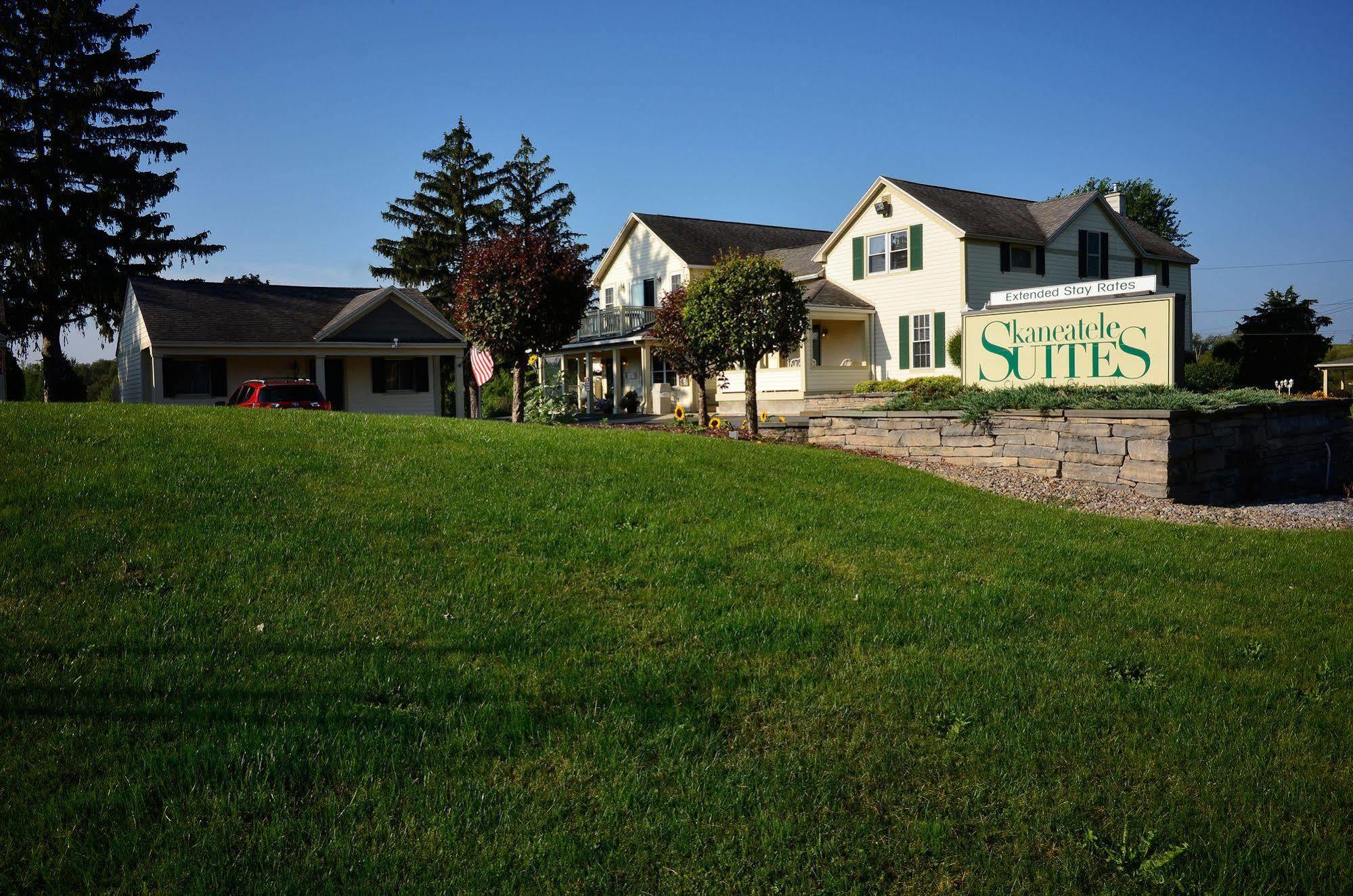 Skaneateles Suites Exteriör bild
