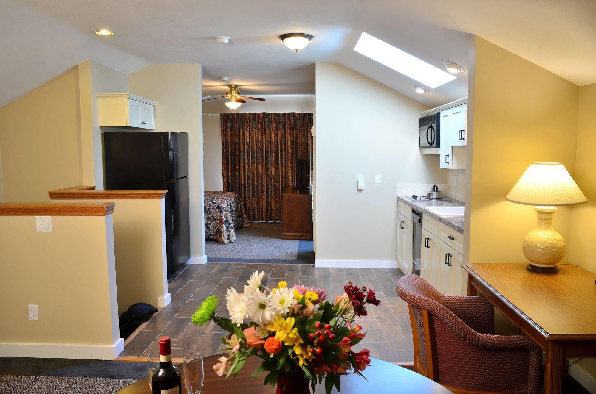 Skaneateles Suites Exteriör bild