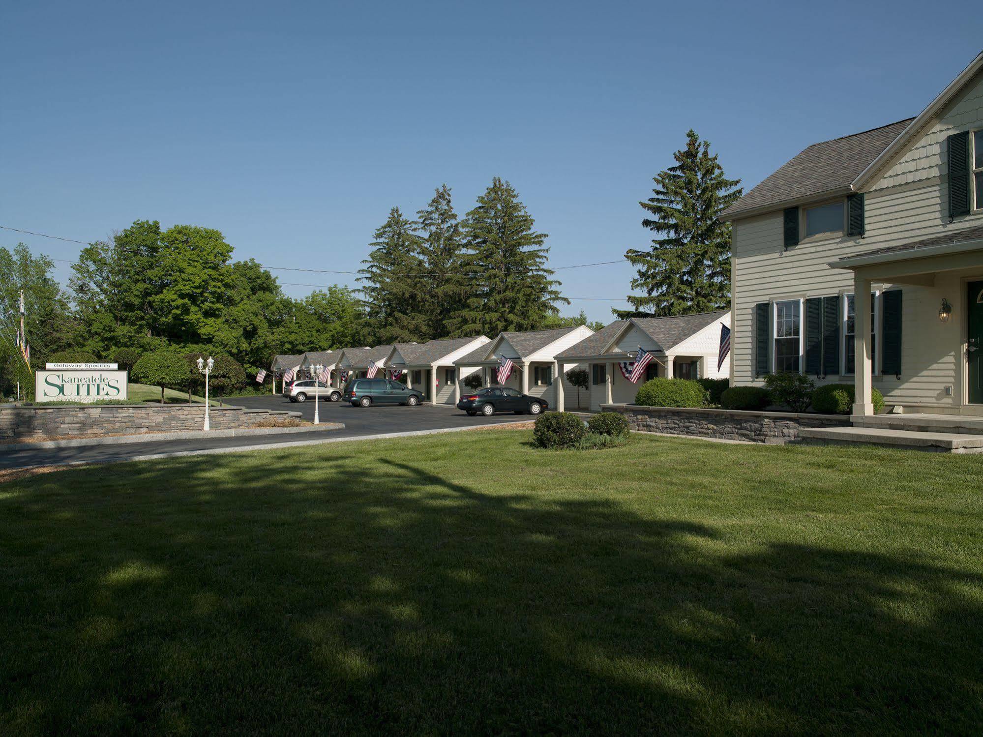 Skaneateles Suites Exteriör bild